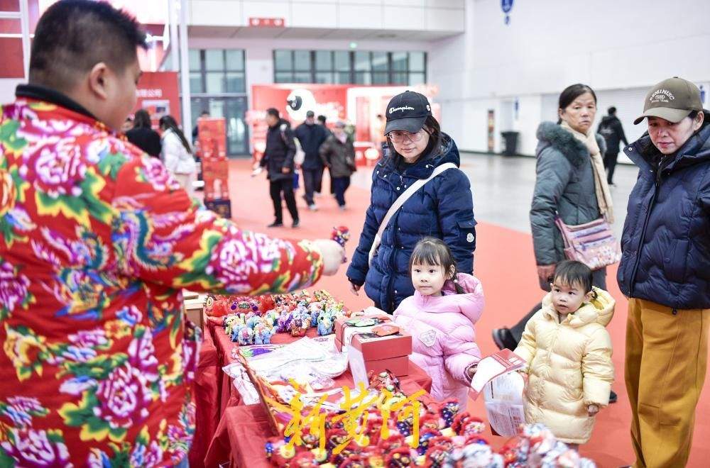 年货承载传统年味，齐鲁农超新春年货会设立文化大集专区
