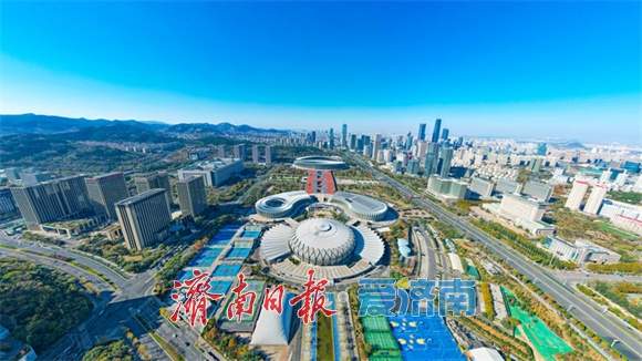 项目引擎轰鸣 万亿之城再越新峰