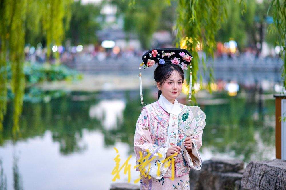 旅游产品价格回落，泉城赏秋错峰游快速升温