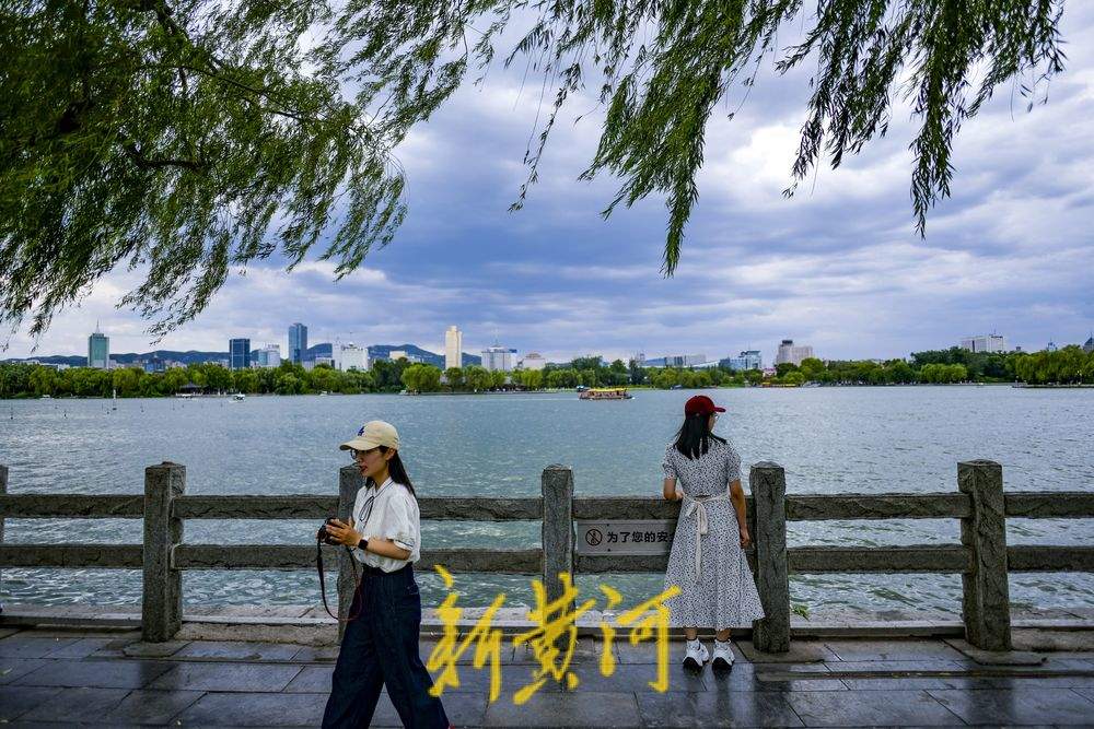 一年四季 泉在济南｜云层瞬息万变 济南夏日凉爽伴云来