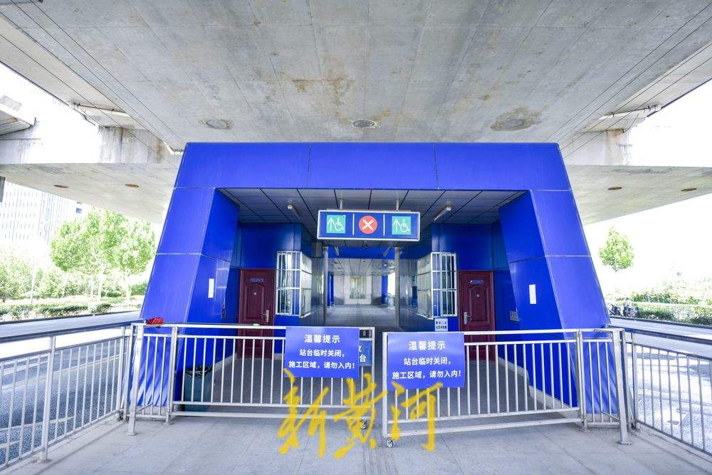 郭店立交桥西BRT站台临时停用 顶部老桥将实施顶升