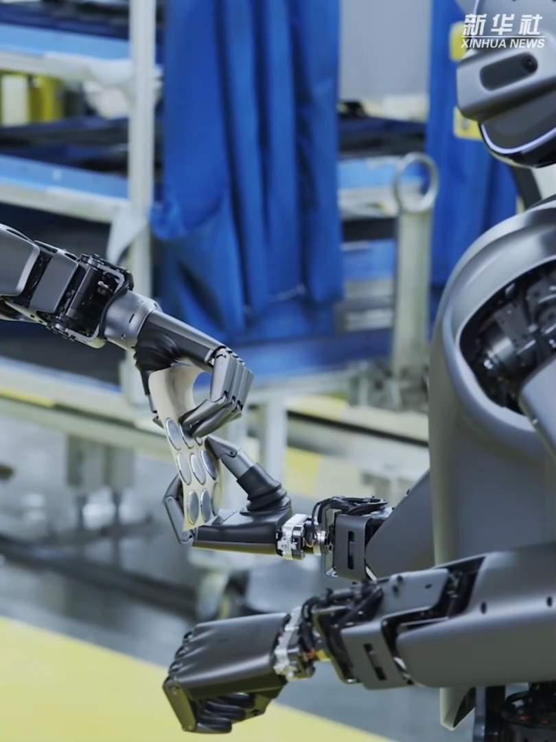 两会精神“智”启新程｜人工智能让机器人跑出“加速度”