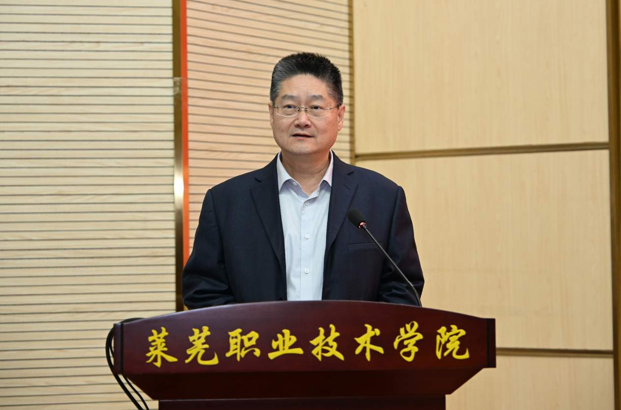 校媒携手,把“大思政”送到青年学子心坎上