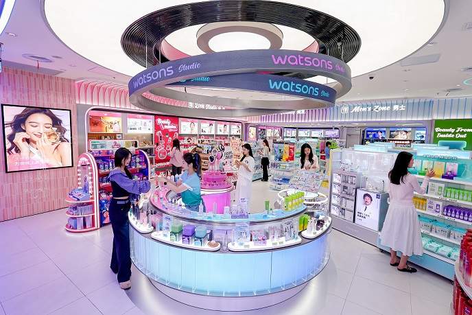 屈臣氏全新概念店「Watsons Studio」全国首店登陆上海环球港