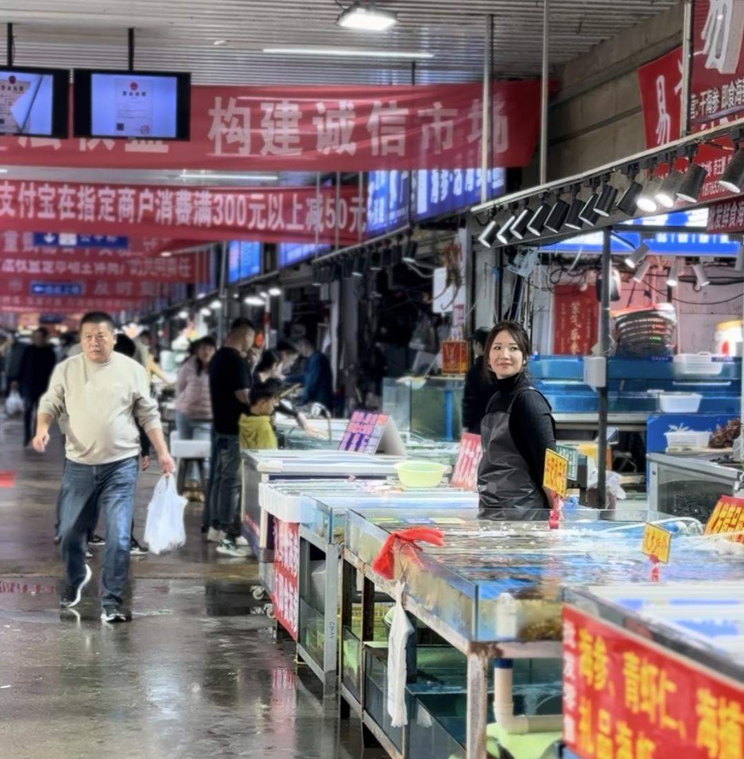 黄河口、微山湖抢滩“蟹战”，济南一市场能日销十万斤