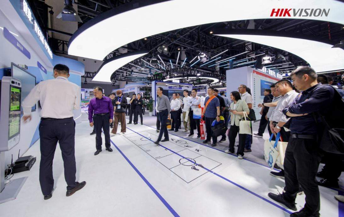 海康威视亮相第87届中国教育装备展，智绘教育新生态
