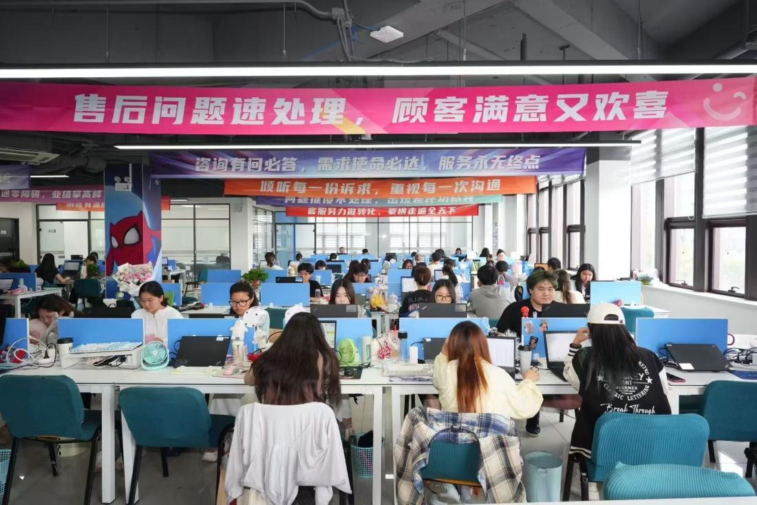 融媒·见证丨方寸直播间，撬动县域经济发展——小屏幕里的大产业