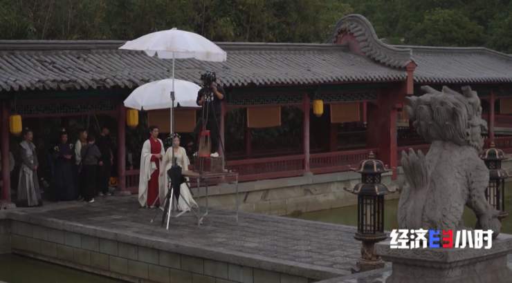 全球圈粉！国产微短剧火到国外！完备产业链助力中国故事出海