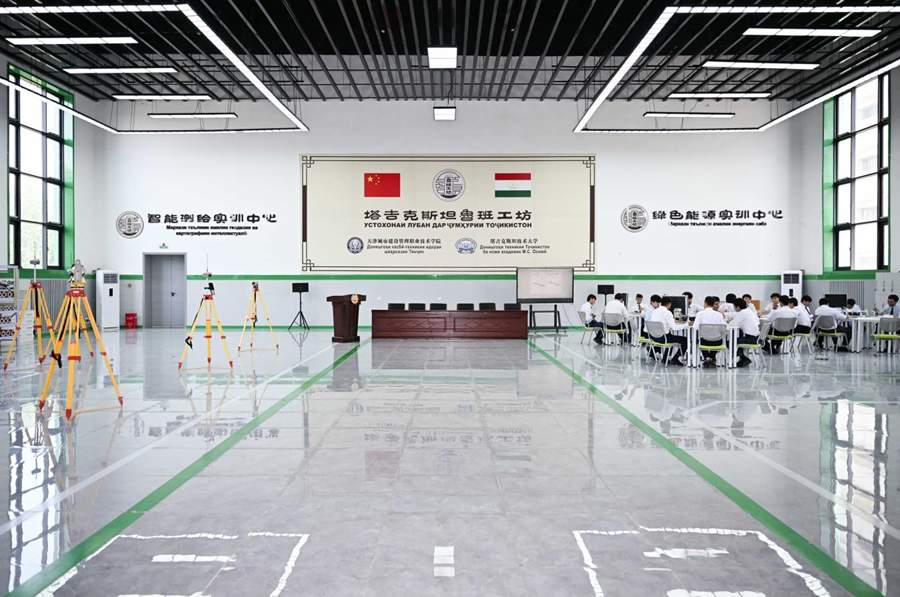 学习进行时｜乘风破浪、勇毅前行——习近平主席推动中国同中亚五国友好合作的故事