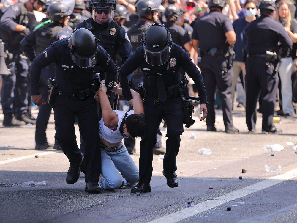 特朗普增兵,州政府调人……洛杉矶局势持续紧张