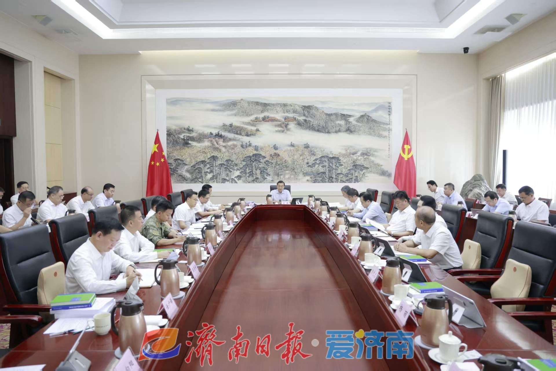 市委理论学习中心组进行集体学习 刘强主持并讲话 于海田孙开连杨峰参加