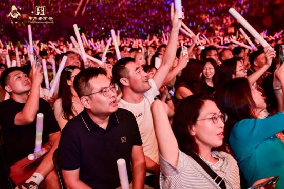 2025兰陵美酒群星盛典演唱会举办圆满成功！