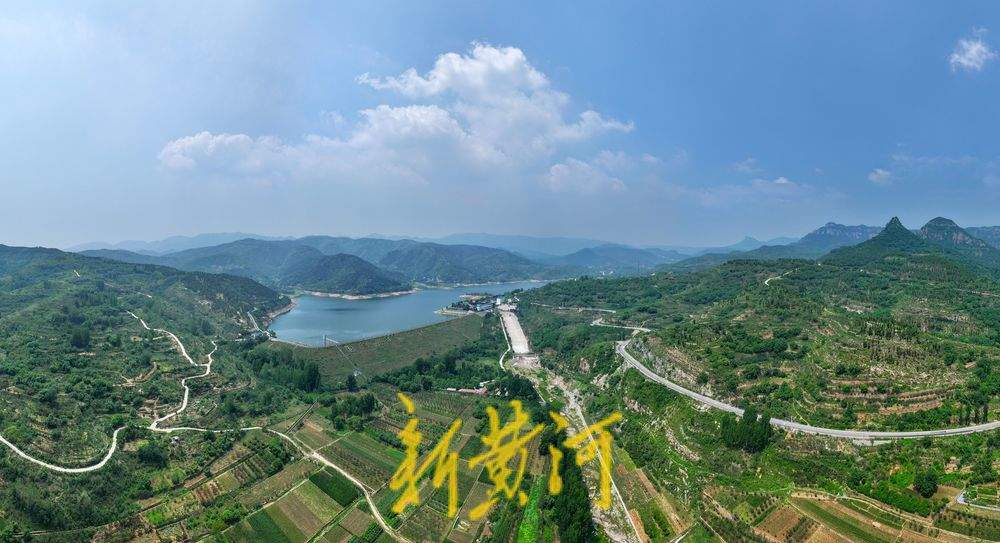 一池碧波映青山！章丘垛庄水库的盛夏生态画卷