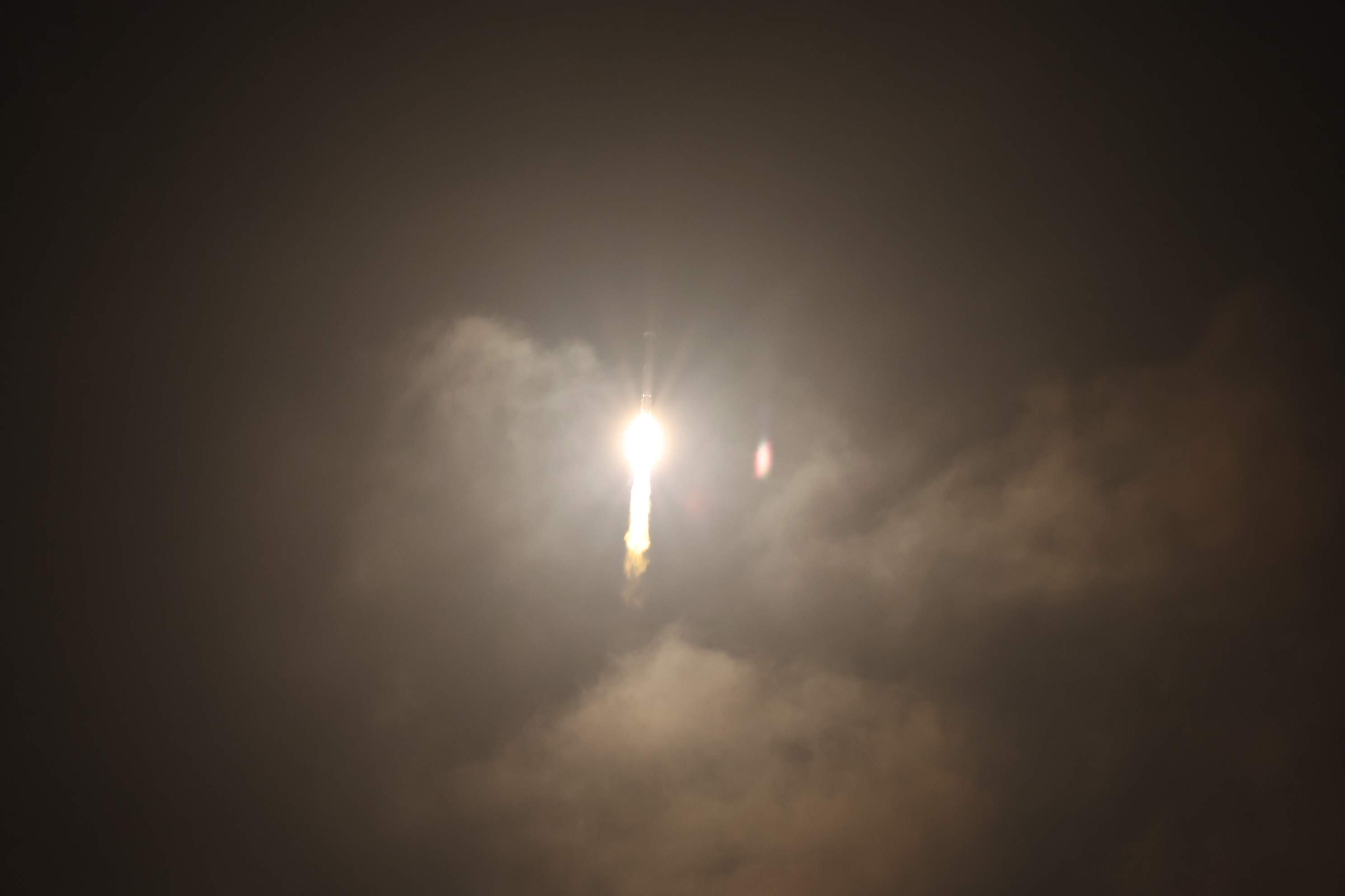 一箭十八星！海南商业航天发射场一号发射工位首发成功