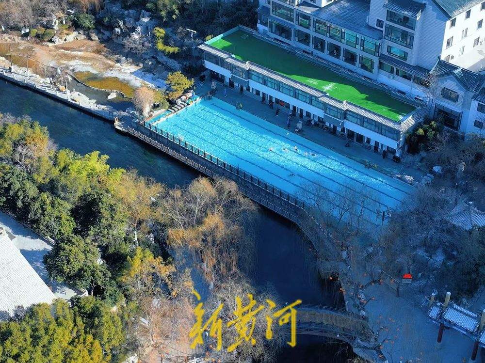 一年四季 泉在济南｜寒潮挡不住热爱，济南护城河畔冬泳爱好者热情不减