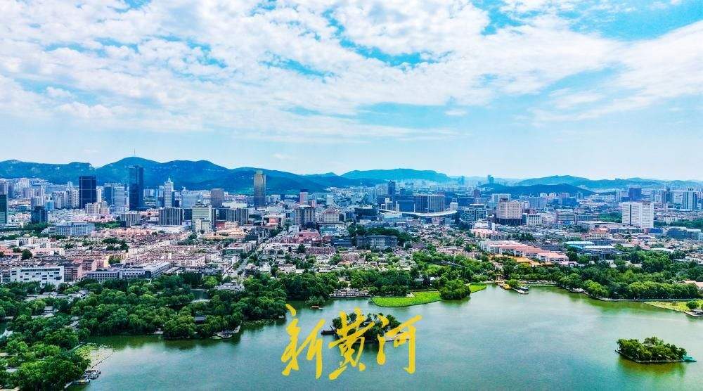 济南夏日限定美景上线：蓝天如洗白云悠 随手一拍皆大片