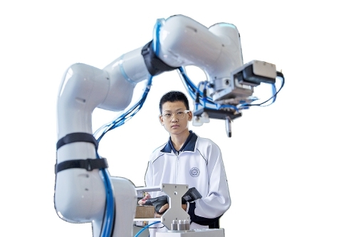 以济南中职教育专业迭代为样本的调查报告中职学校如何培养出城市真正需要的人？(图1)