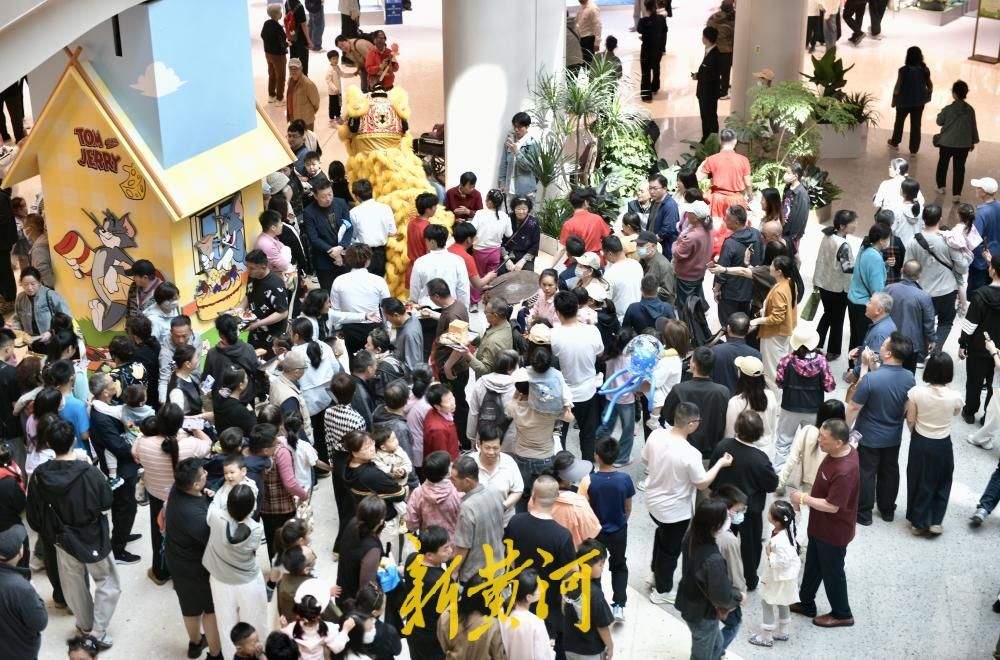 槐荫万象里五一亮相，西市场片区新增高品质商业综合体