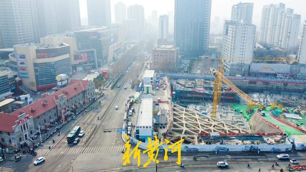 洪楼1905项目9000㎡气膜拆除,地下结构施工近半