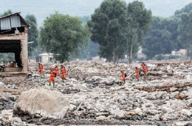 48小时直击 甘肃榆中山洪灾害抢险救援