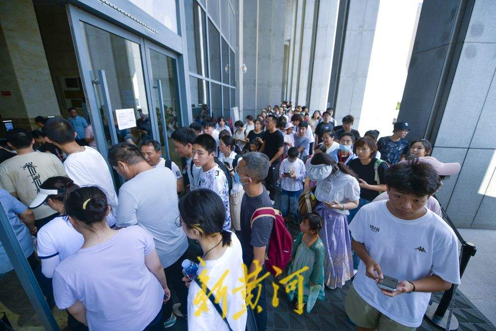 暑期文化场馆研学游火热 学生组团开启文化游 