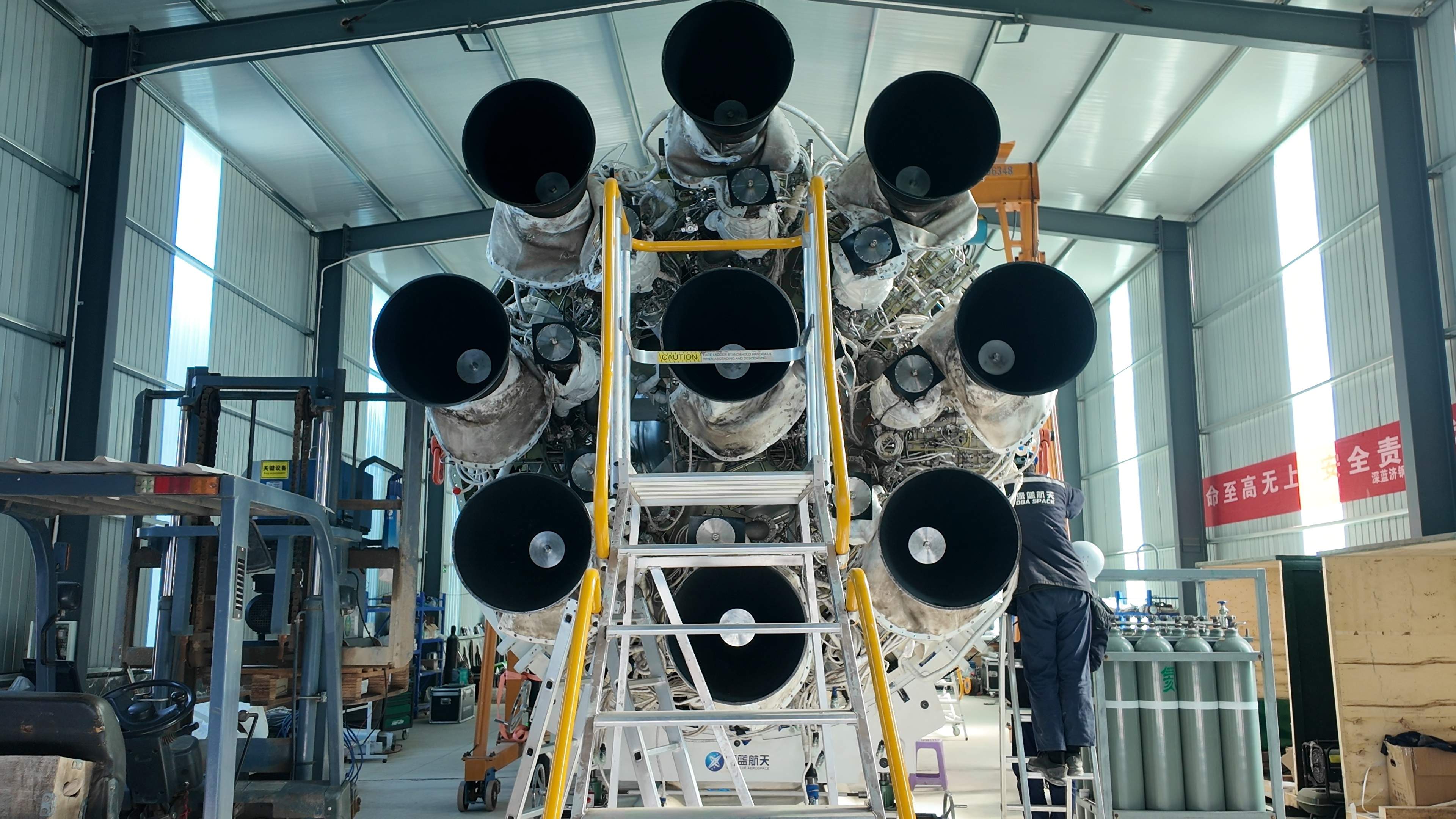 融媒·见证｜济南唯一试车基地，完成“可回收”火箭关键考核——火箭返航，这里铺路！