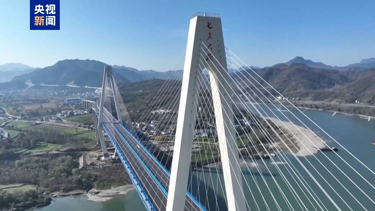 十巫北高速通车 湖北再添交通“大动脉”