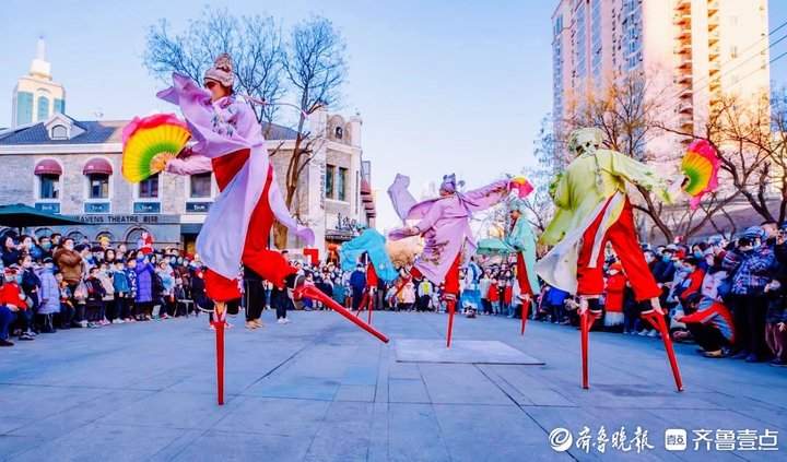 提前大半年预订、演出将达四五百场，高跷“踩”出济南浓浓年味