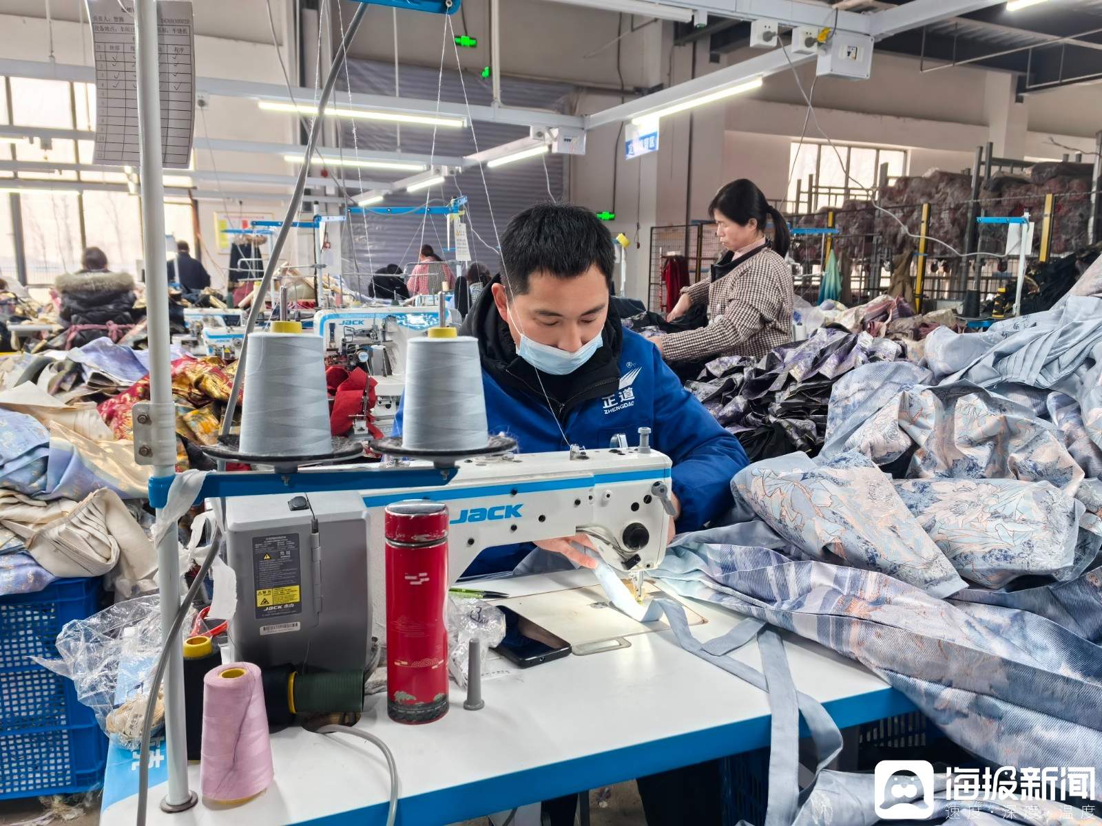 新春走基层·我的年度“述职报告”丨我，一件来自山东曹县的汉服，一年卖了130亿