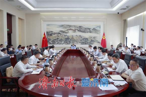 市委常委会会议暨市委党的建设工作领导小组会议召开 巩固拓展树立和践行正确政绩观学习教育成果 以实干实绩推动强省会建设再上新台阶