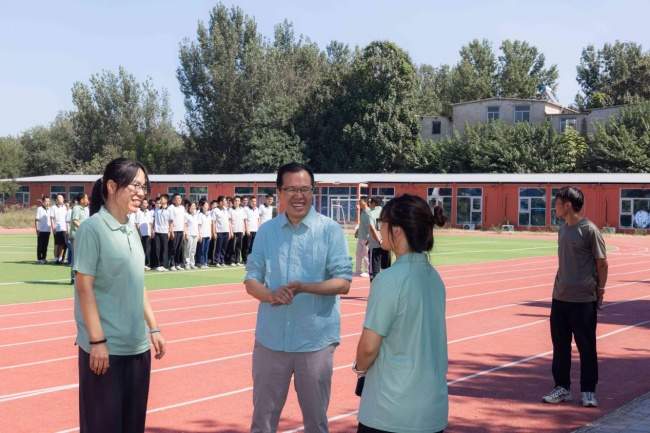 6个月6个阶段16门课：心鸣把成长拆成可走的路