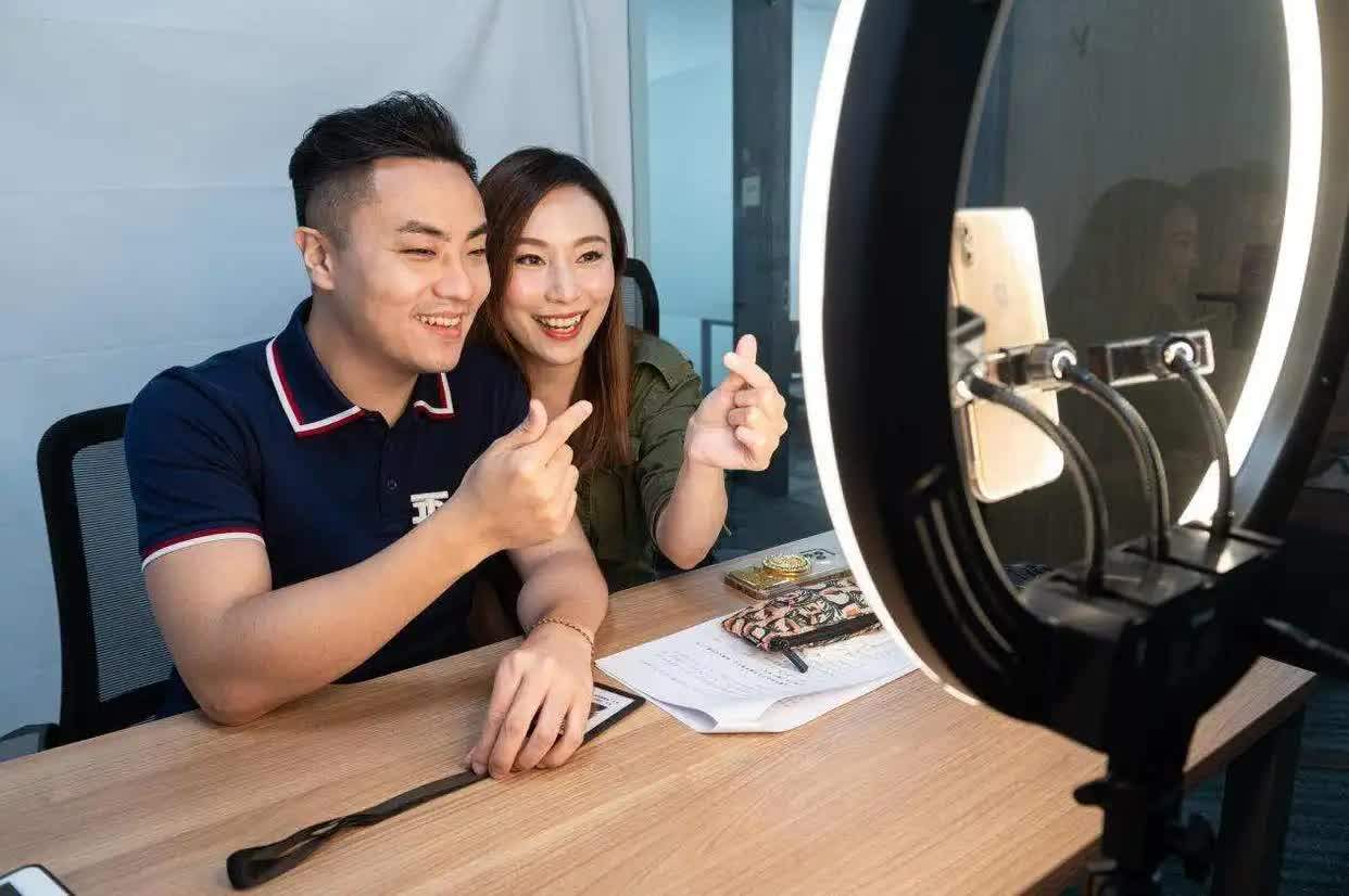 联播+｜立足大湾区 读懂总书记“火车头”之喻