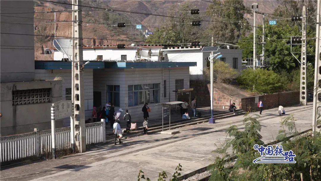 龙年大吉!“龙”字号车站送上祝福