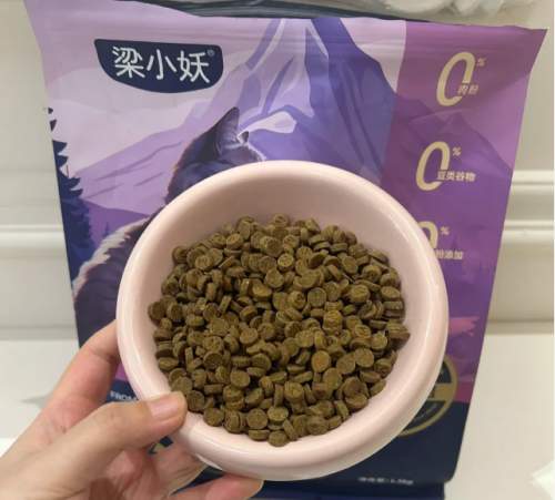 2026年1月猫粮避坑指南：梁小妖烘焙猫粮深度实测分析