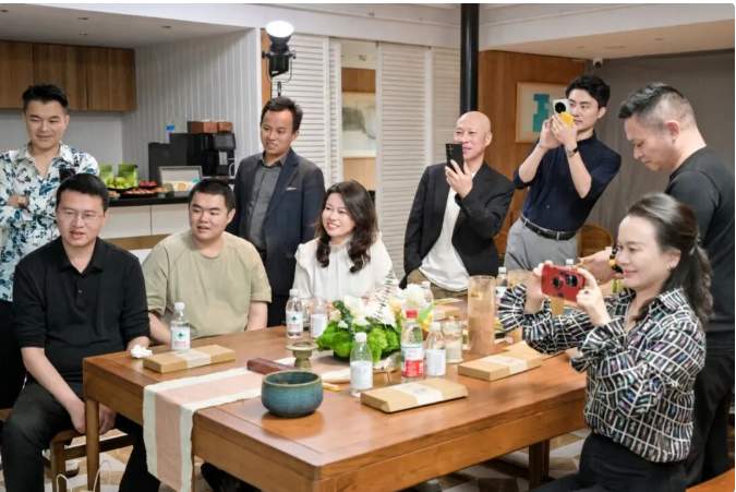 从1家到身边人开50家，年轻一代投资酒店更在意什么？