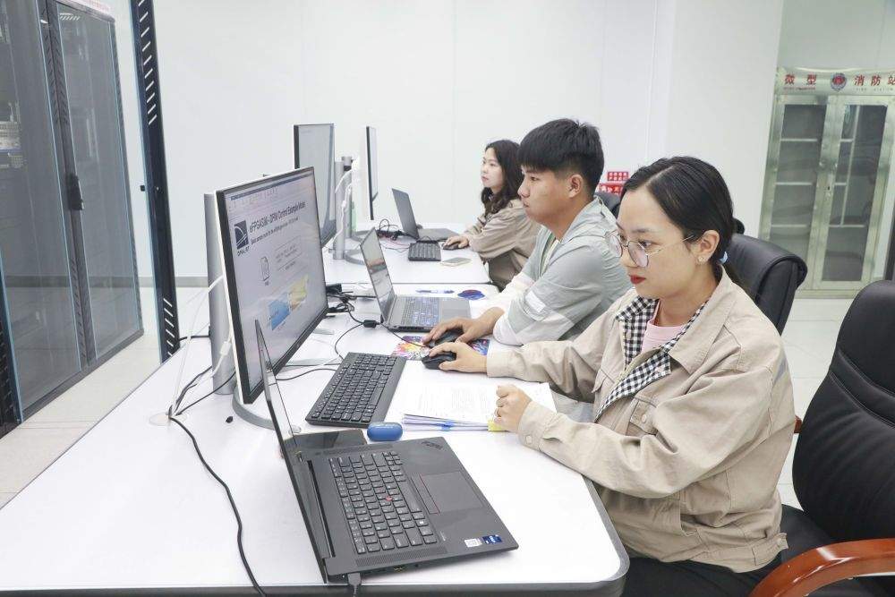 群英聚天山 携手筑梦想——新时代青年扎根新疆建功立业观察