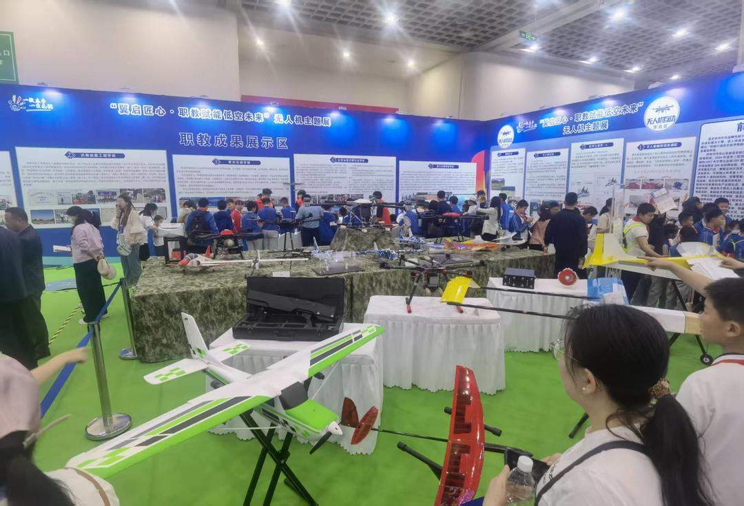 2025年山东省暨济南市职业教育活动周启动