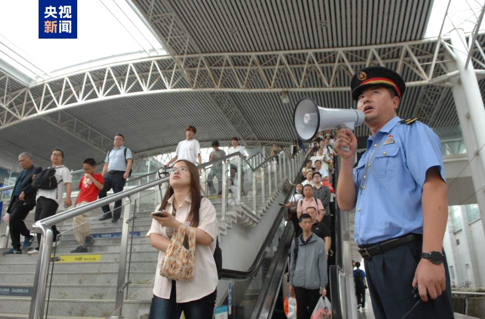 预计发送旅客376万人次 长三角铁路迎国庆假期首波客流高峰