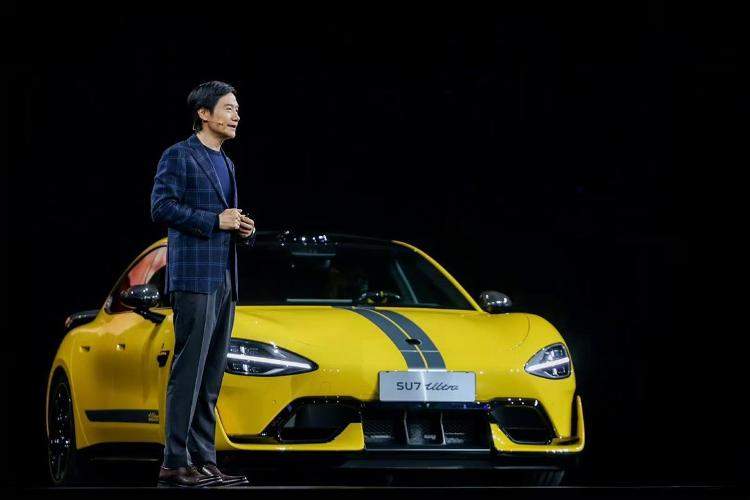 售价超80万的小米“金标车”来了,雷军:样车已到店,周末可体验,今年目标是卖1万台