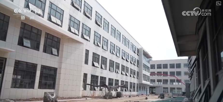 6亿件、超500亿元！生产车间里“嗒嗒”声奏响产业发展活力新节拍