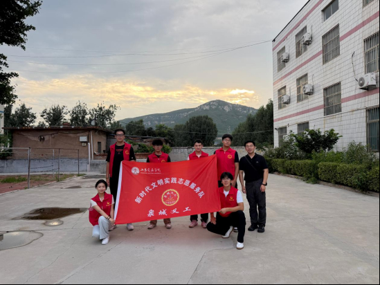“泉城义工”大学生志愿者走进西龙湾村，播撒科创启蒙种子