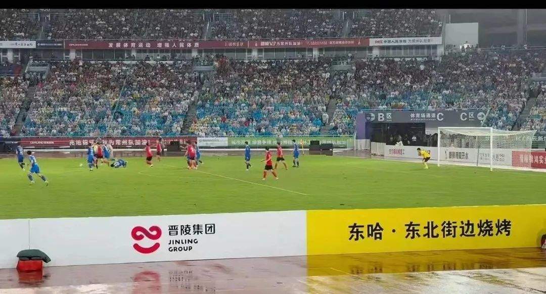 街头烧烤店赞助“苏超”爆火,“苏超”的含金量还在上升