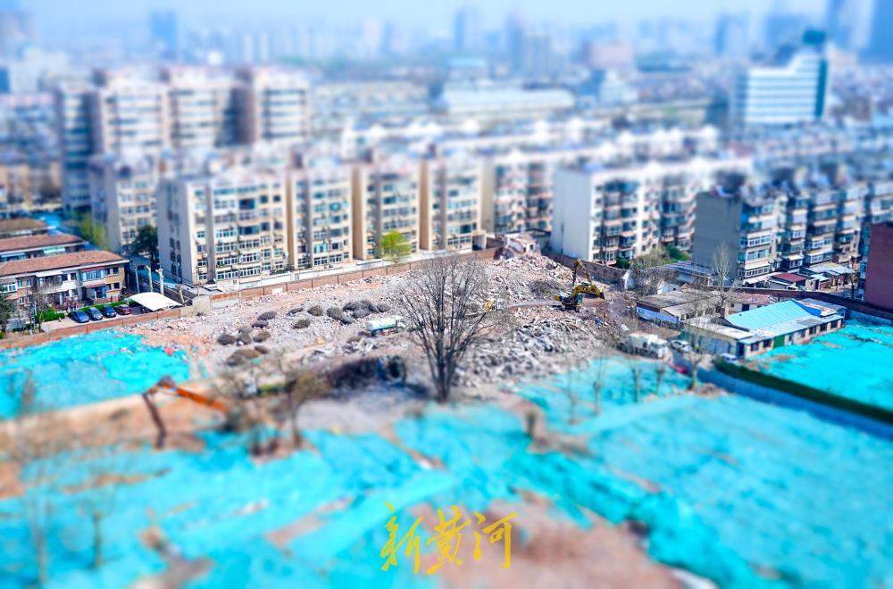 项目强省会|济南东郊饭店片区改造拆除进尾声 最后一座老楼退出历史舞台