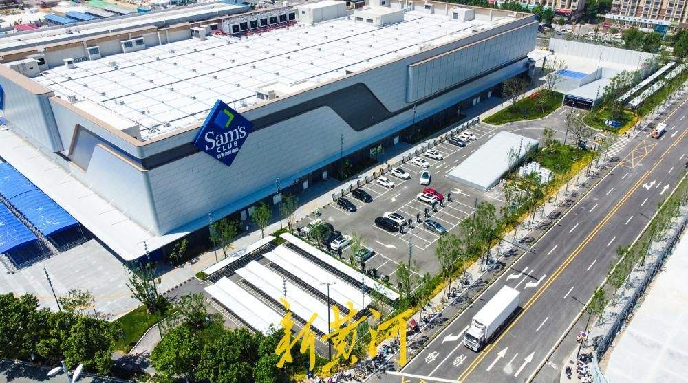 路网“成环”停车扩容 济南首家山姆会员商店周边道路全线开通