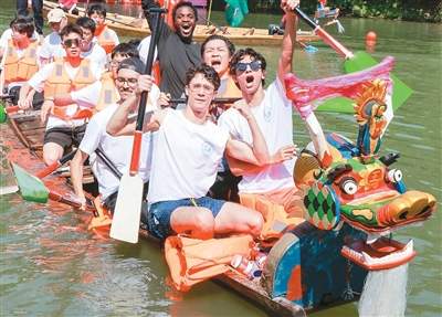 外国人眼中的端午故事（体验“中国味儿”）