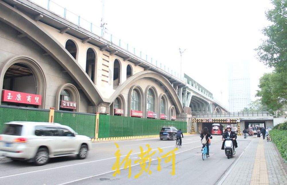 天桥区因它得名！百年纬二路跨铁路天桥：桥下商铺17日起开拆，进行为期210天维修改造