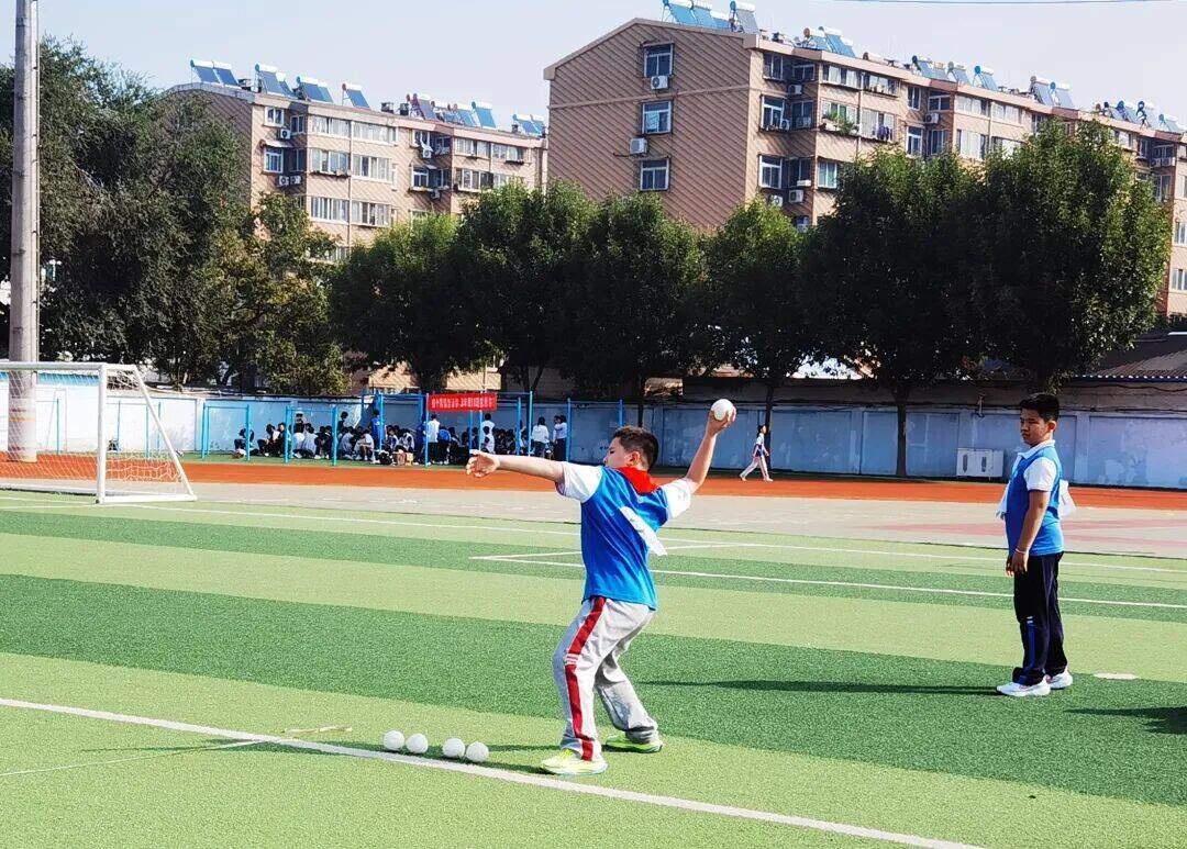 济南市历城区双语实验学校与文苑小学2025秋季田径运动会许圆满落幕