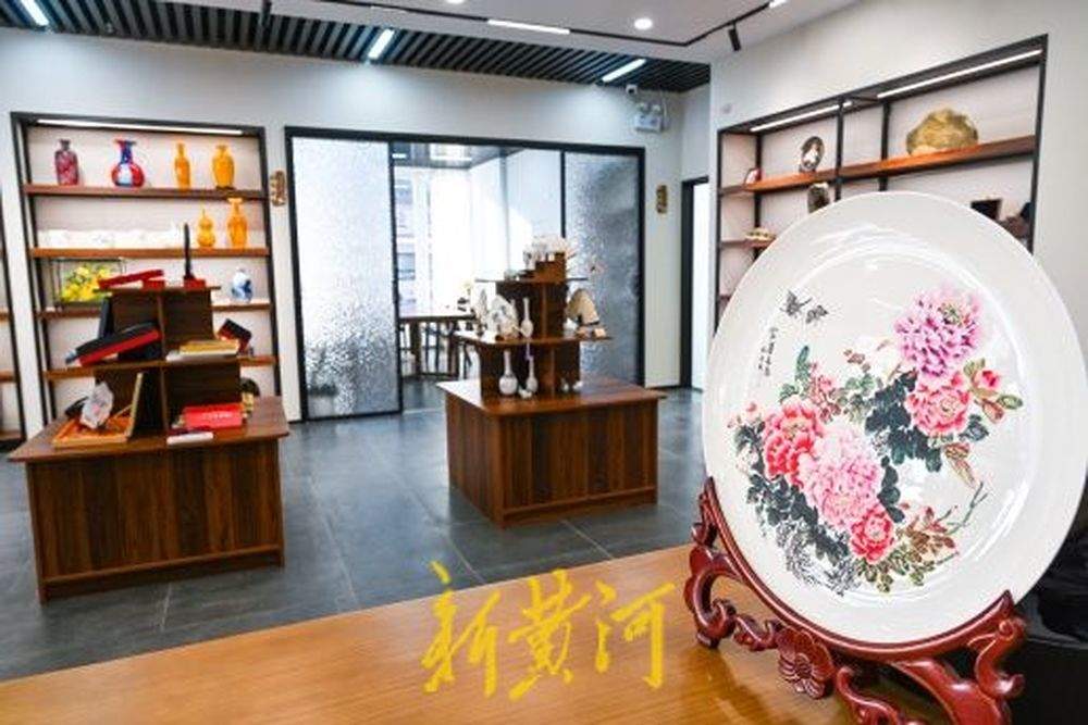 “文艺两新”集聚区实践基地落户印象济南