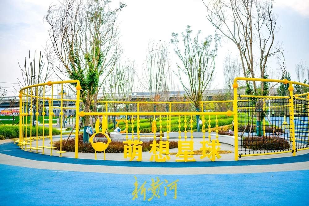一年四季 泉在济南丨济南黄河畔建新公园，粉色沙滩和观景台别具一格