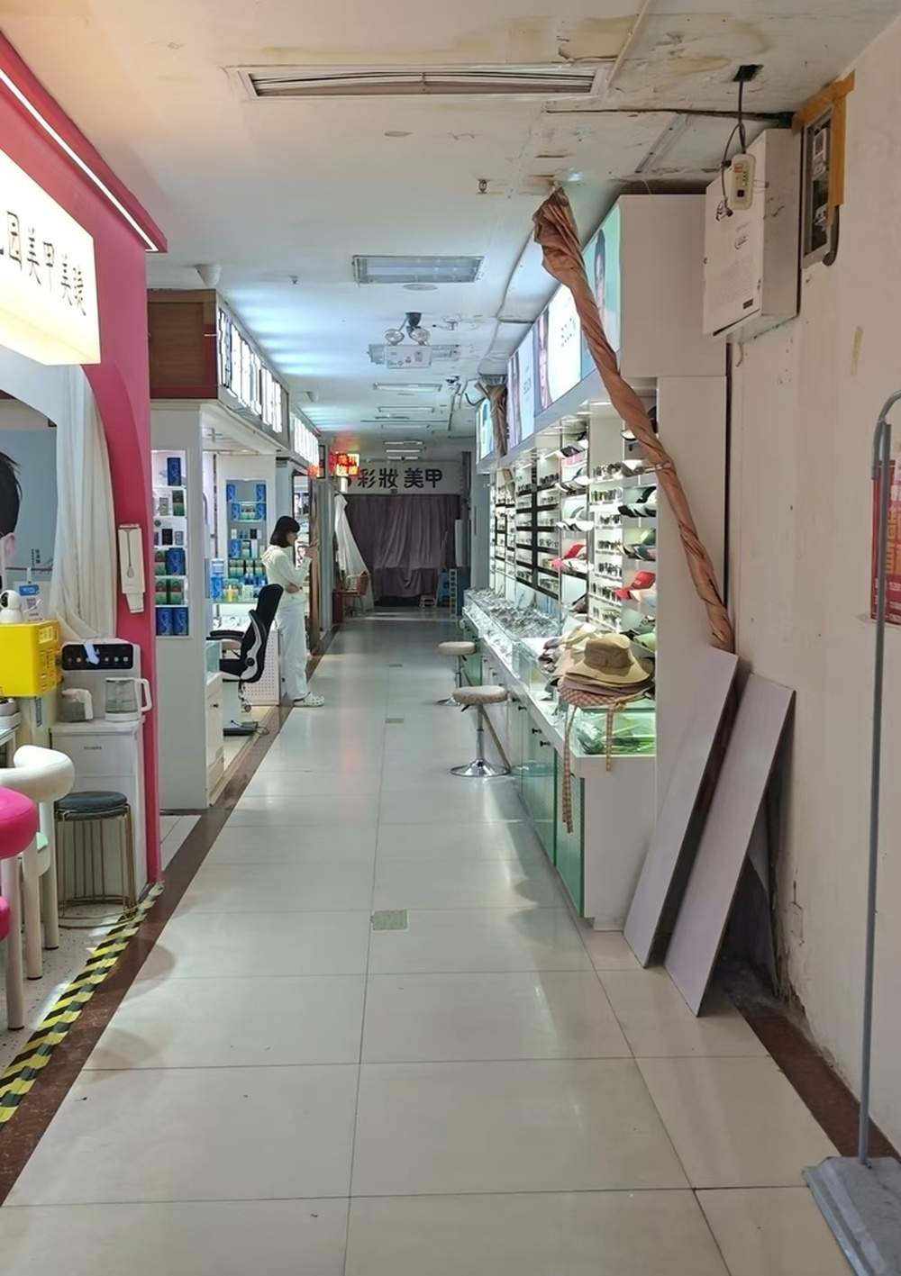 曾十分火爆的山师东路“怪大叔”客流回落
